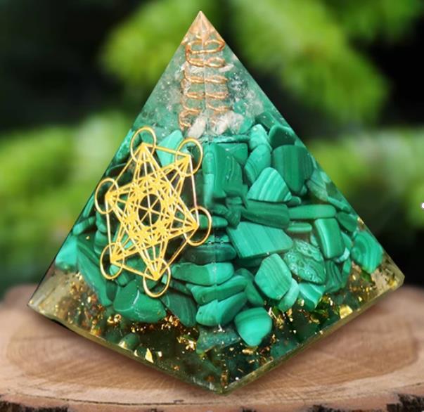 Ogan Pyramid Explosion Model Natural Crystal Crushed Stone Energy Tower