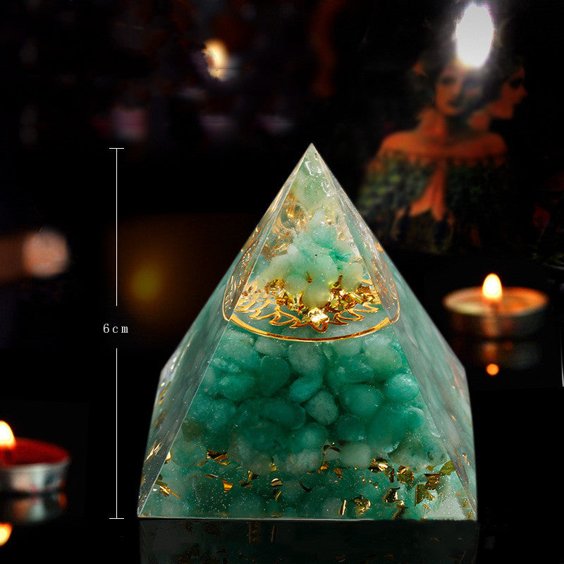 Natural Crystal Crushed Stone Creative Energy Pyramid